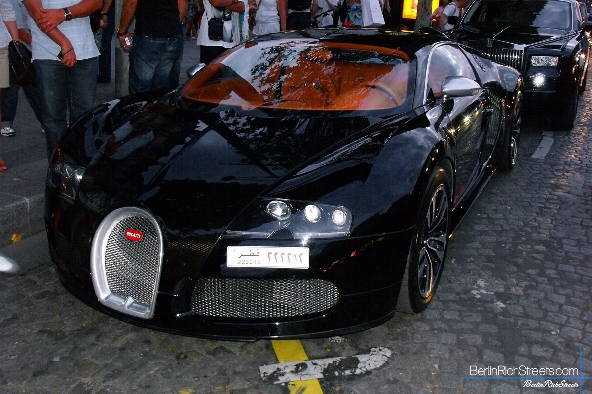 Bugatti Veyron 16.4 Sang Noir spotted in Paris — BerlinRichStreets
